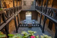 Burg Gutenfels Hotels in Bogel