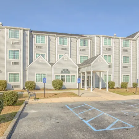 Microtel Inn & Suites by Wyndham Gulf Shores