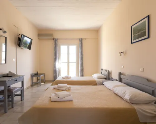 Vanas Apartments Hotels in Spetses