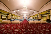 Hotel Majestic Grand Hotels in Sapror