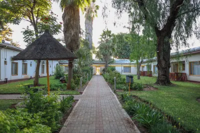 Cresta Botsalo Hotel