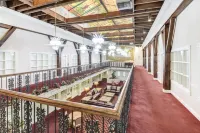 Plaza Suites Downtown New Orleans - 2-Star