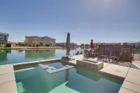 Lakefront Indio Villa Private Pool and on-Site Golf - Villas