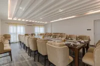 モウリヤ ホテル