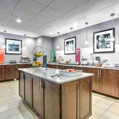 Hampton Inn & Suites Macon I-475 Dining/Meeting Rooms