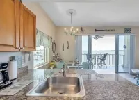 Waterfront quiet condo w Pool by Madeira Beach