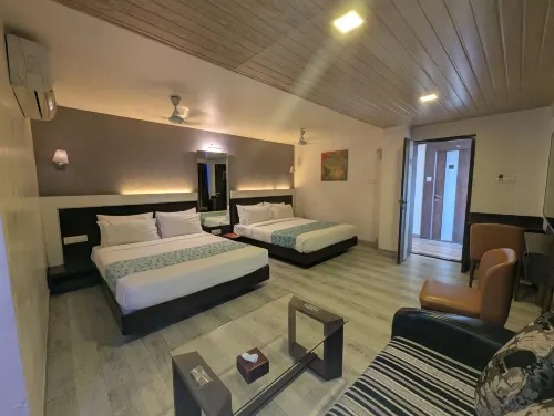 Hotel Sai Residency Hotels in Waliv