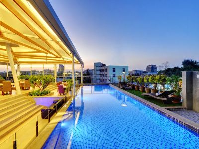 Iris the Business Hotel