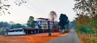 Advaitha Lodge Hotels in Kollur