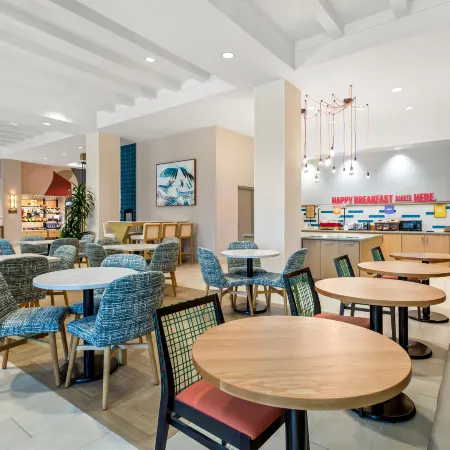 Hampton Inn & Suites St. Petersburg/Downtown
