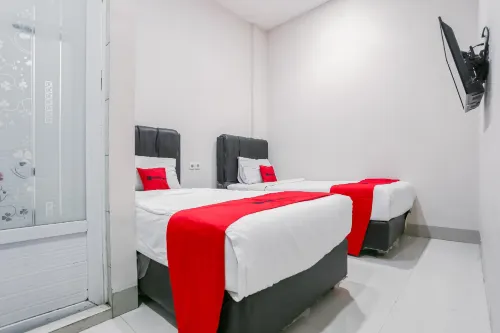 RedDoorz at Seindo Hotel Medan Hotels in Medan Sunggal