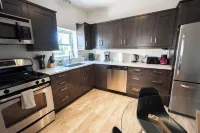 Spacious 3 Bedroom Apartment in Heart of Niagara