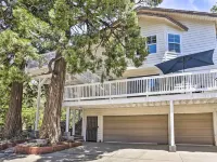 Boho-Chic Home w/ Game Room Near Lake Gregory! Hotels in Crestline
