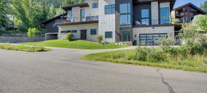 Avon Vacation Rental w/ Hot Tub & Mountain Views! Hotels in Eagle-Vail