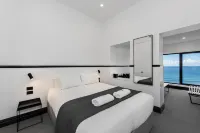 Pacific Hotel Yamba - Parvekkeita