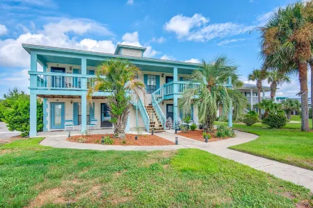 Seashells at the Beach Retreat Отели в г. Саннисайд