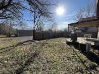 Stockton Lakes’ Rustic Retreat - Cozy & Close