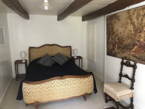 Beautiful Secluded Converted Breton Farmhouse with PoolGenerous grounds/gardens Hotel a Leuhan