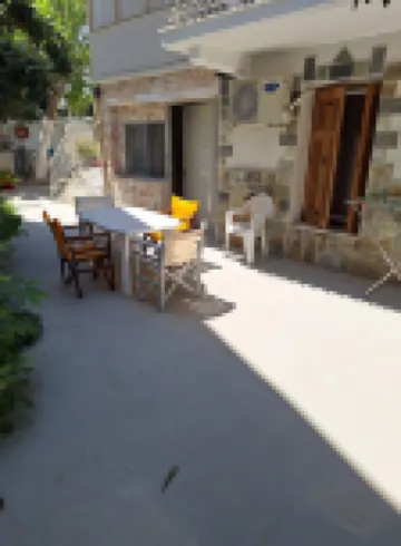 花園公寓（電動車充電站）