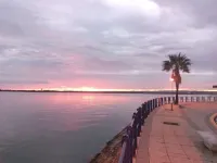 FIRST LINE BEACH LUXURY APARTMENT. SEA VIEWS