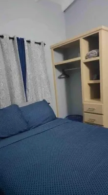 2 BR w/ AC APT near Grand Anse Beach -15 mins walk, 10 mins away from airport. Hotel di 