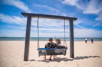 Charming Farm Retreat with Modern Comfort - Exquisite Tranquility Escape