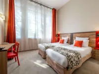 อพาร์ทโฮเทล อดาจีโอ ลียง พาทิโอ คอนฟลูเอนซ์