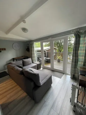 Delightful 2 Bedroom Welsh Chalet, situated between Snowdonia and Caernarfon.