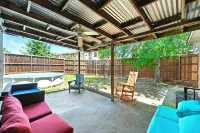 Stylish Oasis in Carrollton w/ Pool, Big Master,Media Room, Ping Pong Near Ktown