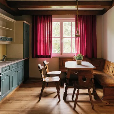 Urban Boutique Apartments-SELF CHECK-IN Hotels near Itzling