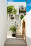 Lindos Comfy Suites Hoteles cerca de Playa de Agios Pavlos