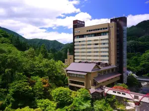 Yuze Hotel