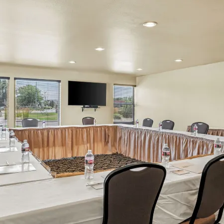 Ledgestone Hotel Billings