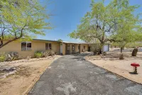 Near Catalina Hiking Trails: Mtn-view Home w/ Pool - Homestays