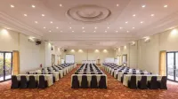 Jambuluwuk Convention Hall & Resort Batu Hotel di Pujon