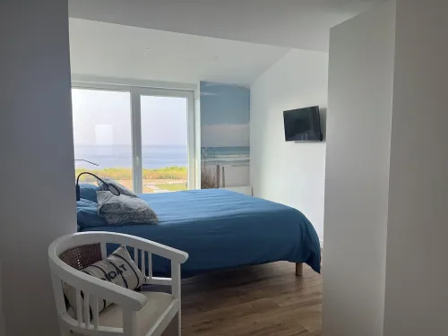 "L'Abri côtier", exceptional location on the cliff with 180° sea view. Các khách sạn ở Plougonvelin