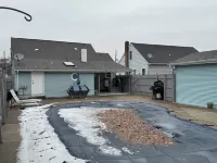 Charming 2 -bedroom cottage farmhouse  with WiFi and AC in Old Forge