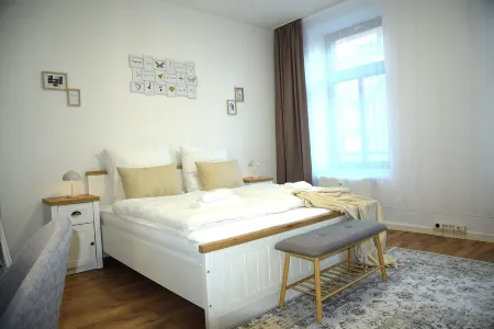 Balcony in the center, Netflix & free coffee/tea