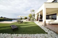 Villa Galiana by Florentia Homes. Near downtown Toledo and Pui du Fou