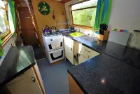 Narrowboat - Sleeps 10 - Raki Raki - 69ft Hotels in Middlewich