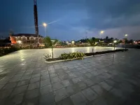 Reo's Smart Haven: Chic & Comfy