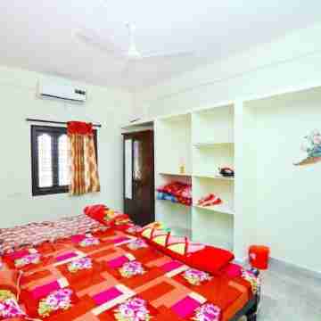 Well connected 2bhk in heart of the city Rooms