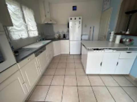 Villa de Charme à 2 kms de la Plage, Conviviale, Idéale en Famille ou Entre Amis Hotels in Olonne-sur-Mer