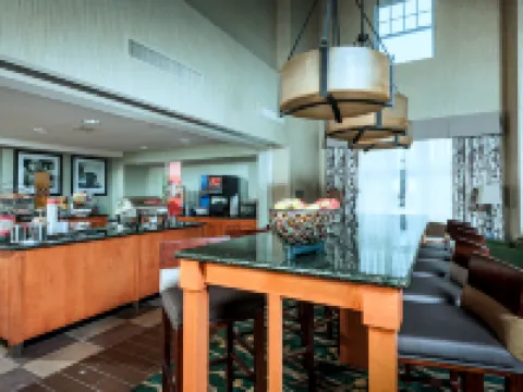 Hampton Inn & Suites Rockland Hotels in Knox County