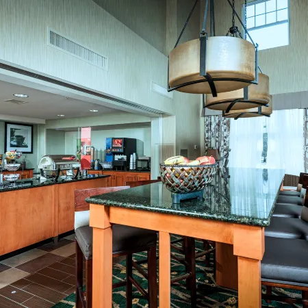 Hampton Inn & Suites Rockland