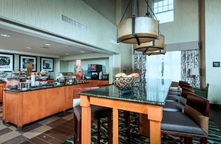 Hampton Inn & Suites Rockland