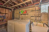 Chic Milwaukee Apartment in Hip Neighborhood! - Condos