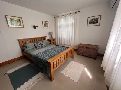 Modern family home in friendly local community close to a wealth of amenities Hotels in 