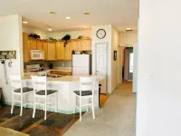 Beach Townhome with Panoramic Views