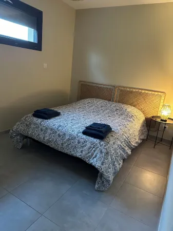 T3 HOUSE in a pleasant village Отели в г. Сен-Митр-Ле-Рампар